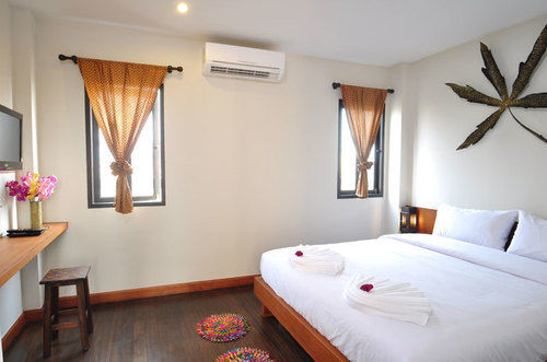 Hi. Mid Bangkok Hostel ภายนอก รูปภาพ